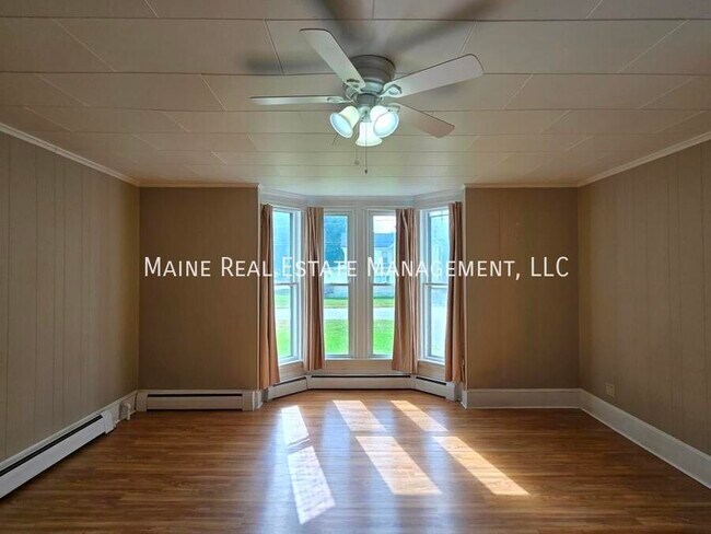 Foto del edificio - 17 Boutelle Ave