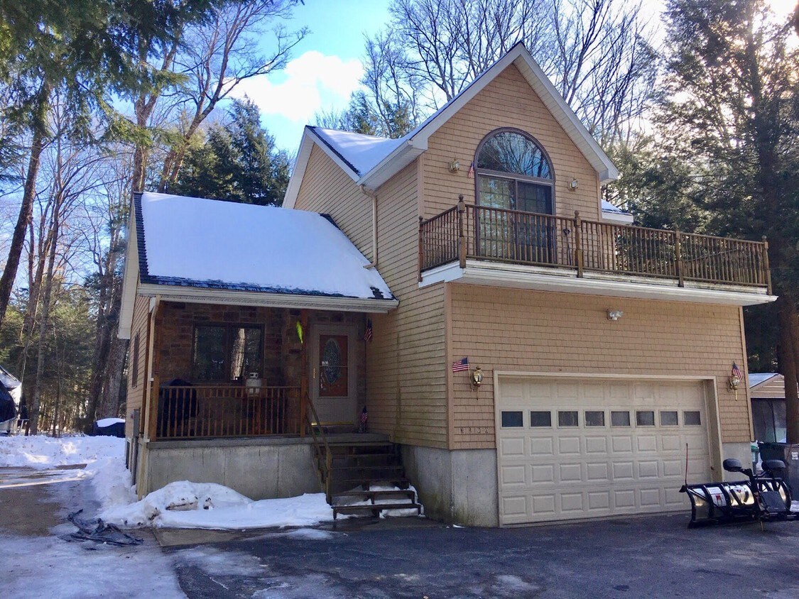 Foto principal - 3100 Ridgewood Dr