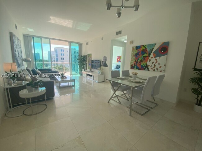 Foto del edificio - 3131 NE 188th St