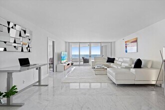 Building Photo - 5200 N Ocean Dr