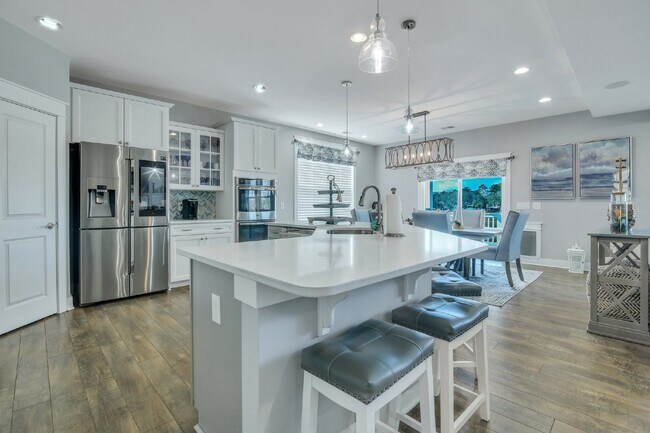 Foto del edificio - Luxurious 4 Bedroom Rental Property with S...