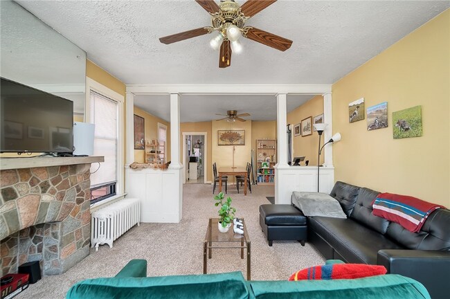 Foto del edificio - 2311 Sherbrook St