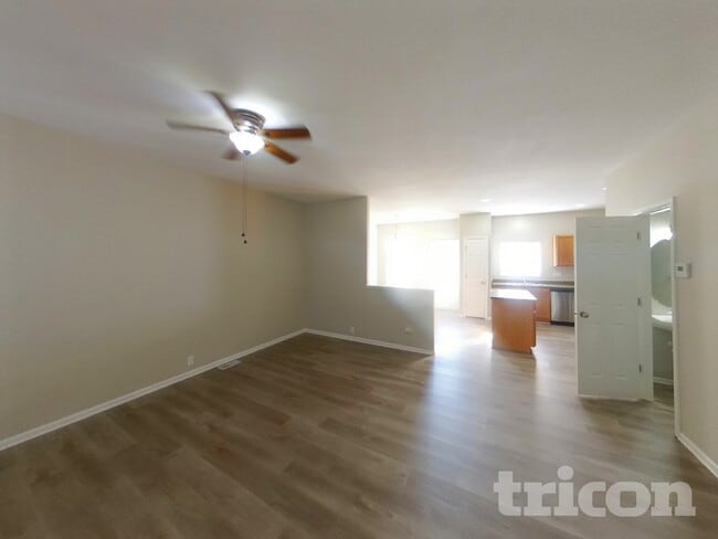 Building Photo - 2050 Creekridge Point