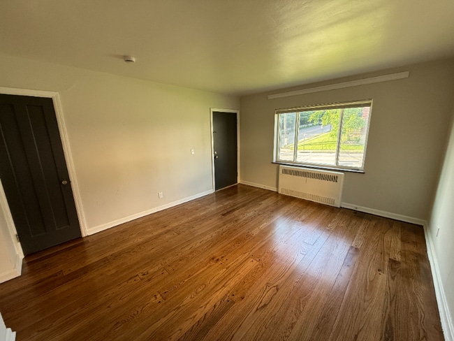 Building Photo - 3002 Glenway Ave
