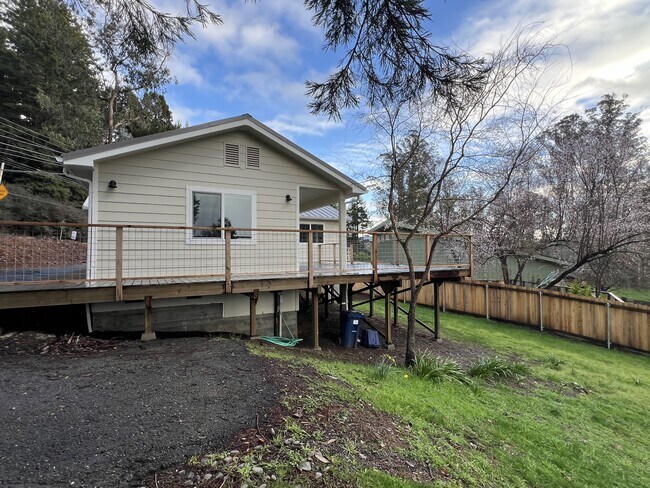 Foto del edificio - 537 Bayside Rd