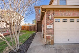 Building Photo - 1426 Piedmont Dr