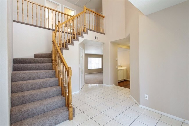 Building Photo - 1531 War Paint Dr