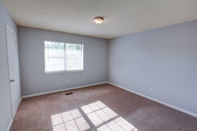 Foto del edificio - 506 S Oliver St