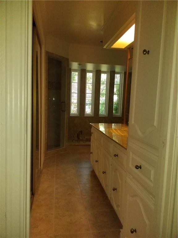 Building Photo - 2309 Fountain Head Dr
