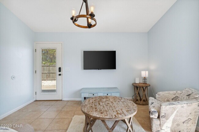 Foto del edificio - 7001 Sunset Ave