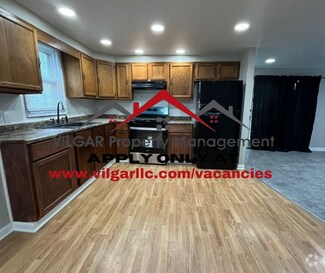 Building Photo - 613 Longwood Dr