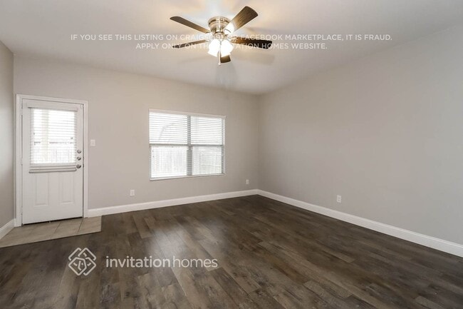 Foto del edificio - 652 Creekview Dr