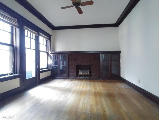 Building Photo - 4738 N Beacon St