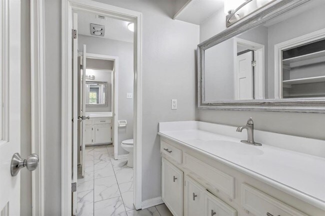 Foto del edificio - 16218 Shrewsbury Cir