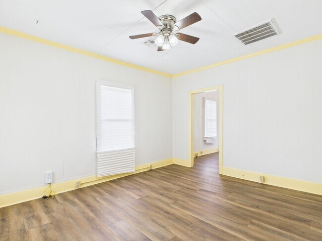 Foto del edificio - 2 Bedroom, 1 Bathroom Home Near UL!