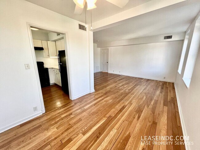 Foto del edificio - 3620 38th St NW