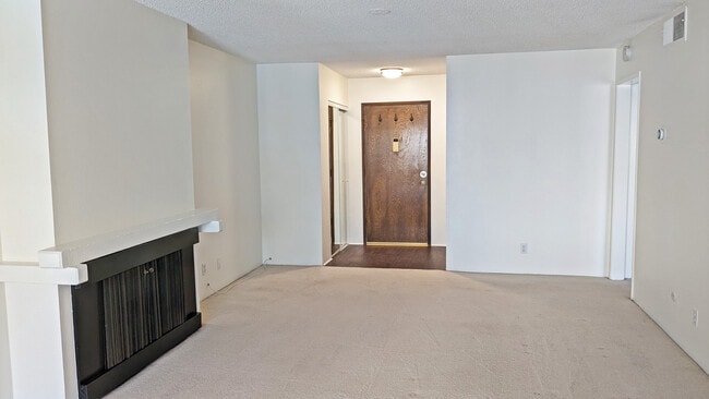 Building Photo - 9204 Summertime Ln