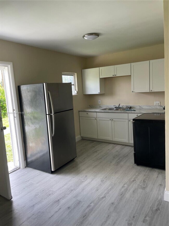 Building Photo - 901 NW 58th Terrace