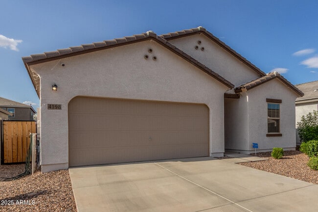 Building Photo - 4198 E Reynolds Dr