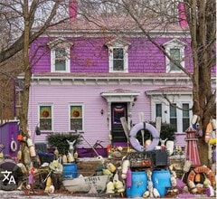 Building Photo - 401 Ten Rod Rd