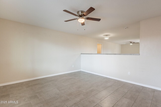Foto del edificio - 3422 E Altadena Ave