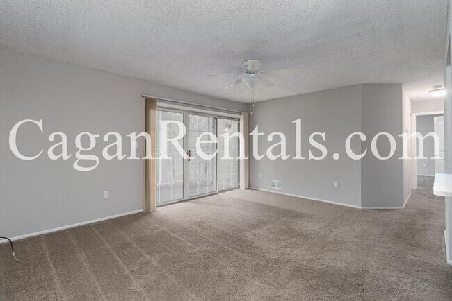 Building Photo - 108 Versailles Ct