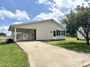 Building Photo - 5317 Beechwood Dr
