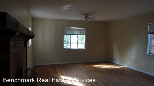 Building Photo - 3 br, 1 bath House - 2310 W. Tennessee St.