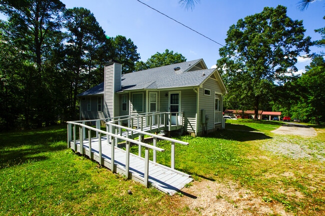 Building Photo - 5705 Katha Dr