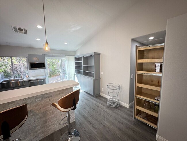 Foto del edificio - Fully Remodeled 3-Bedroom Home in 89144