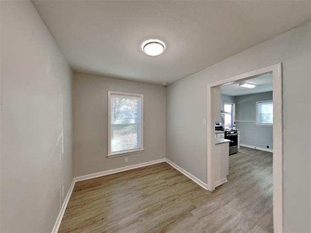 Building Photo - 2118 Norwood Dr