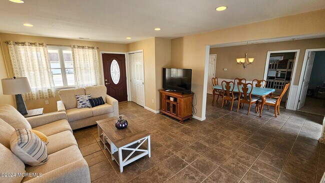 Foto del edificio - 60 Mary Alice Rd