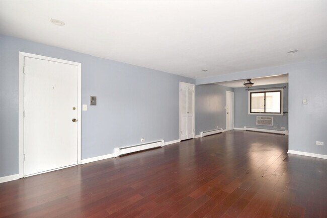 Foto del edificio - 6870 N Northwest Hwy