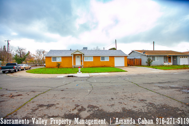 Building Photo - 6540 Nielsen Way