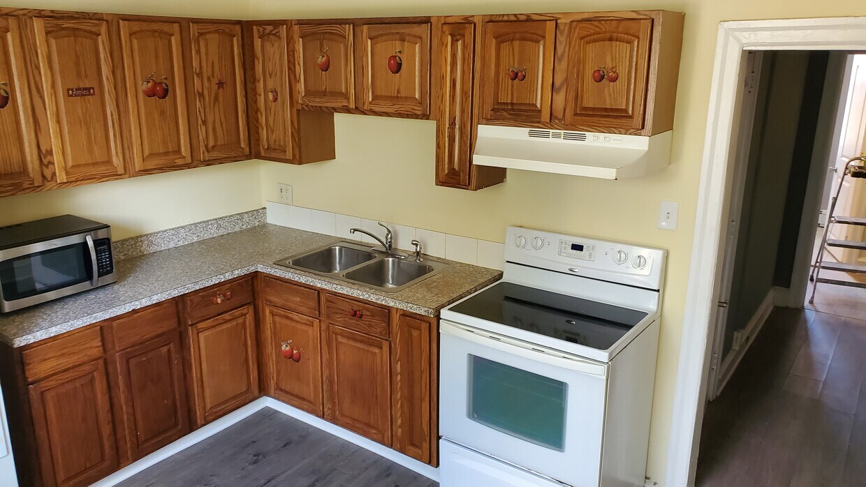 109 South St Unit 109, Lehighton, PA 18235 Apartments in Lehighton