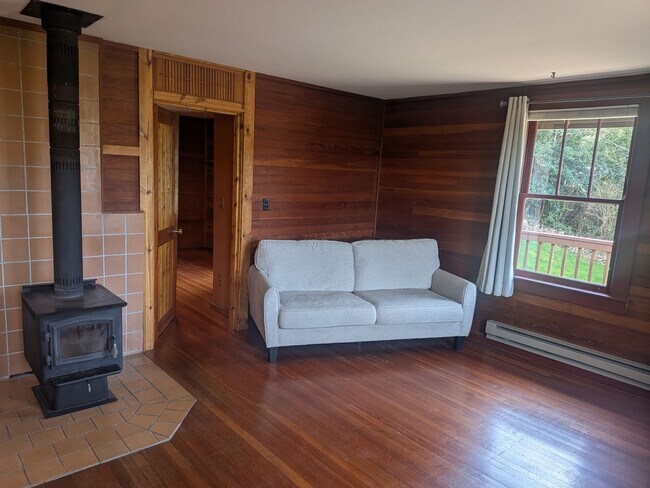 Foto del edificio - 1030 Fairmount Rd