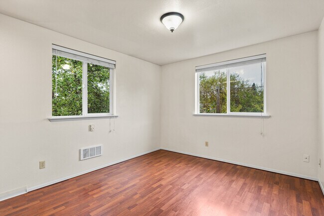 Foto del edificio - 4724 S Findlay St