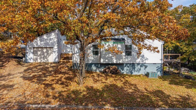 Foto del edificio - 102 Windwood Ln