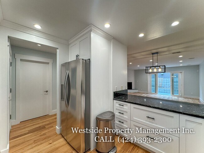 Building Photo - 1415 26th St