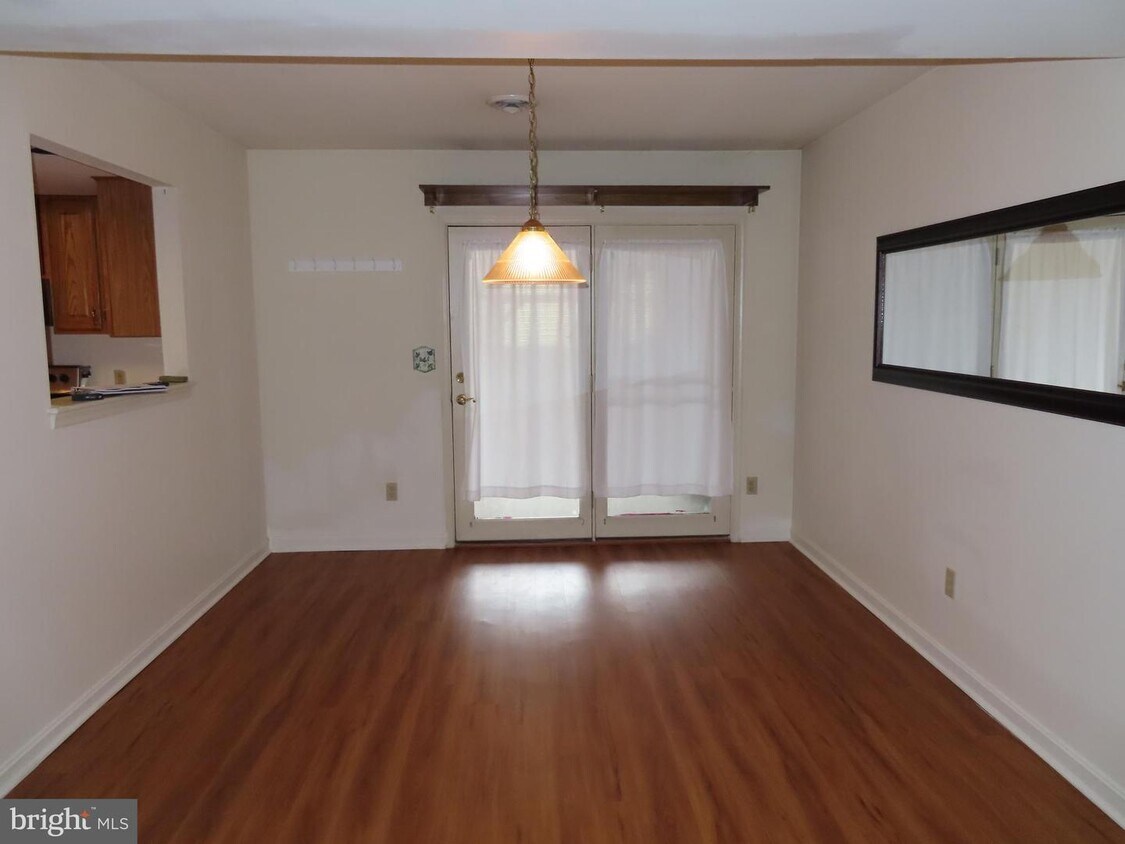 24 Brookline Ct, Chambersburg, PA 17201 Townhouse for Rent in