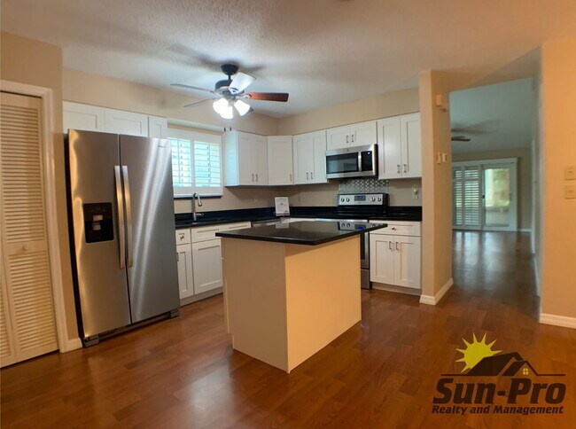 Foto del edificio - 1005 Fox Trace Ct