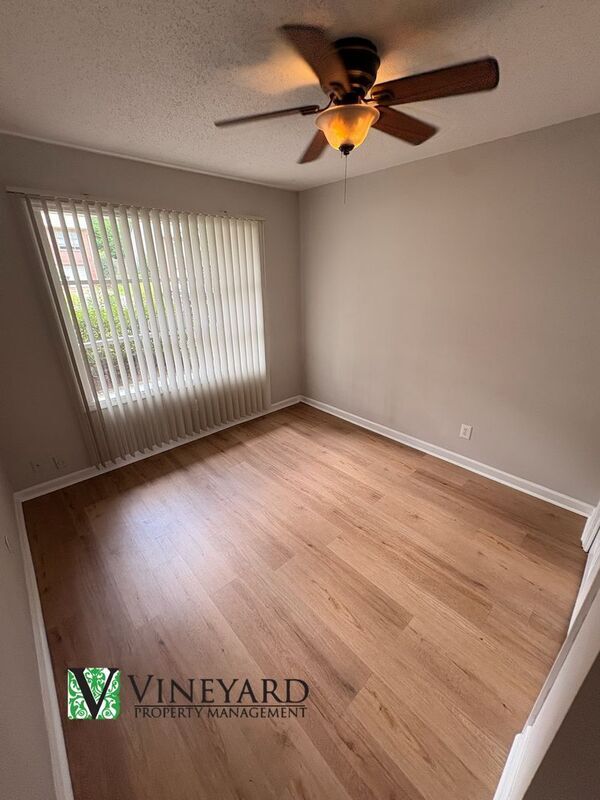Foto del edificio - 6085 Sand Wedge Cir