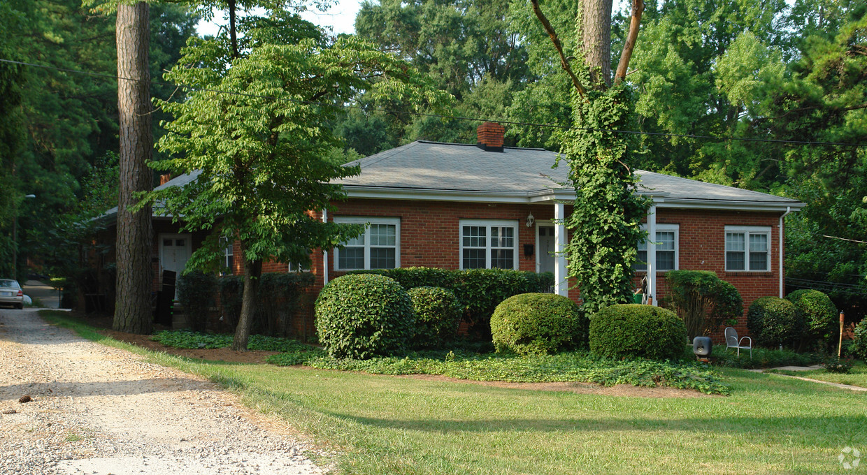 Primary Photo - 2913-2919 Wade Ave