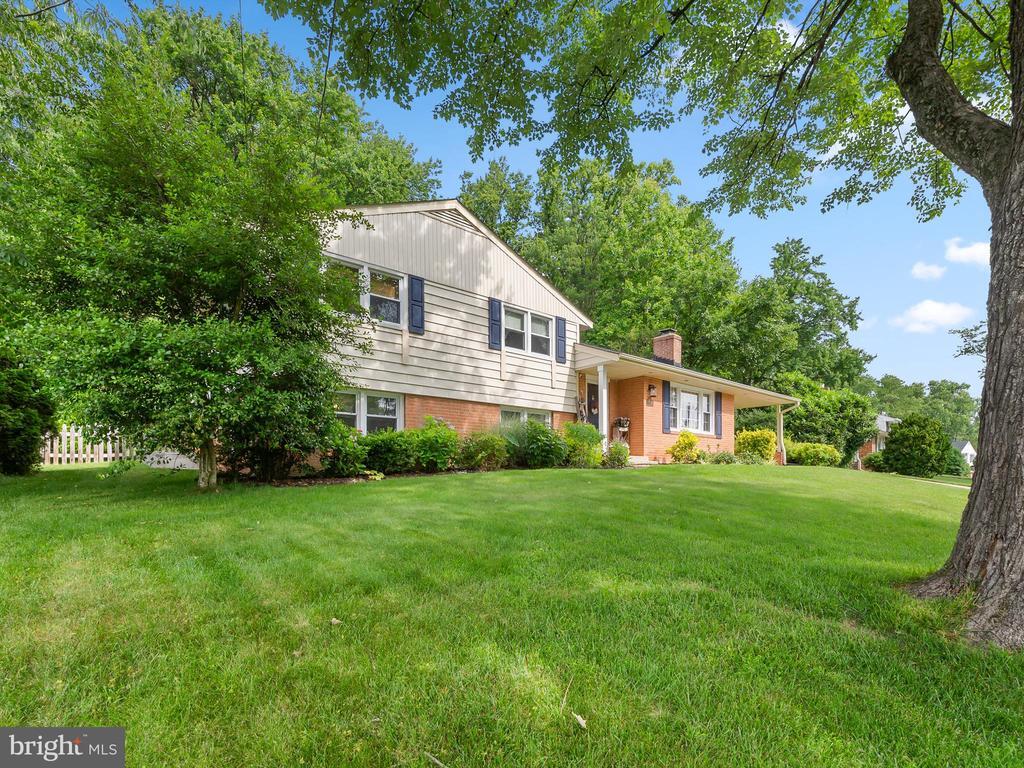 Foto principal - 5208 Lindsay St