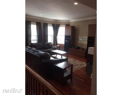 Building Photo - 2 br, 1 bath  - 57 Gates St # 2