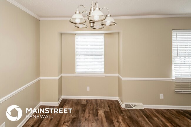 Foto del edificio - 300 Ginger Dr NE