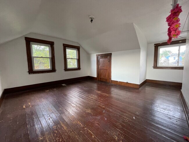 Foto del edificio - 517 Ridge Ave