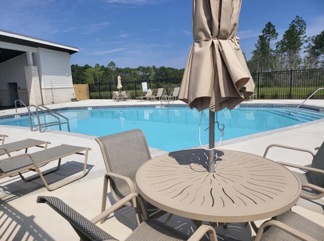 Building Photo - 59 Piper Cv