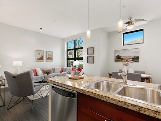 Foto del edificio - 5440 Leary Ave NW