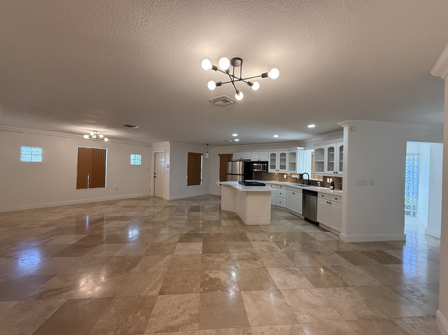 kitchen living dining - 1644 Jackson St